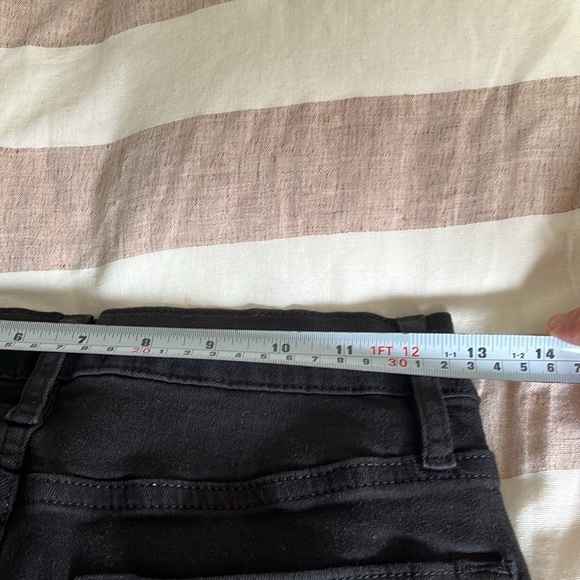 FRAME
Frame Le High Flare Jeans Film Noir Black Size 28 70's Style Bohemian - Picture 5 of 14